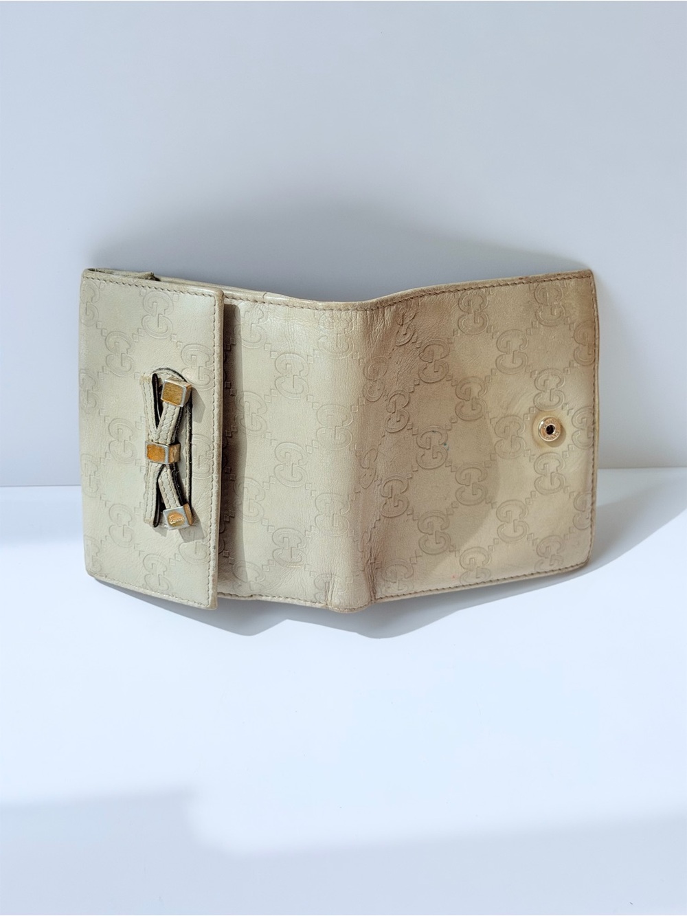 Gucci Monogram Princy Compact Wallet - Picture 5 of 13